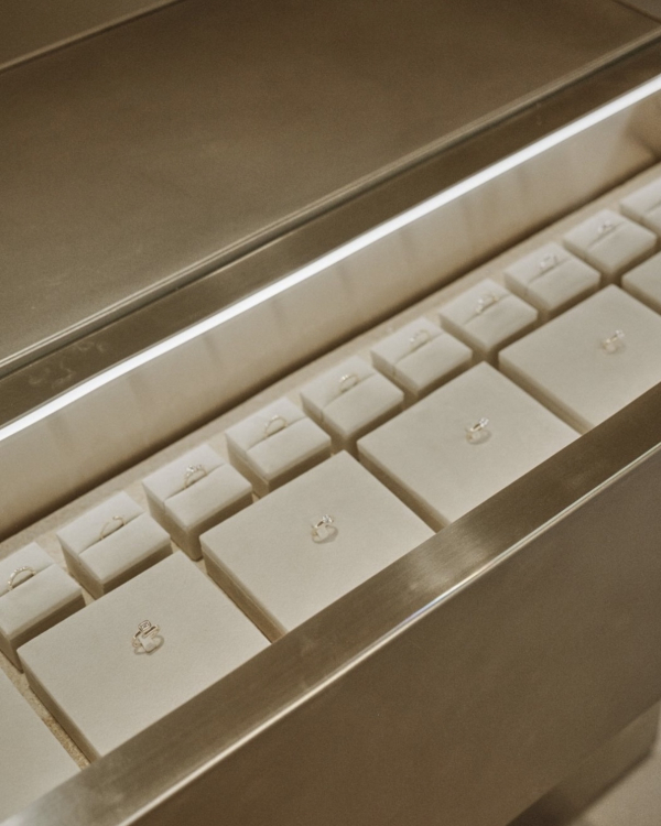 How to Care for an Engagement Ring | Engagement Ring Cleaning | Platinum, Gold | How to Keep a Diamond Ring Clean