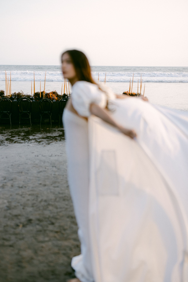 Bold & Intimate Bali Editorial | Spectacular Beachside Wedding Dinner Affair