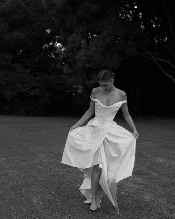 A Poetic Garden Estate Editorial | Timeless, Enduring Romance