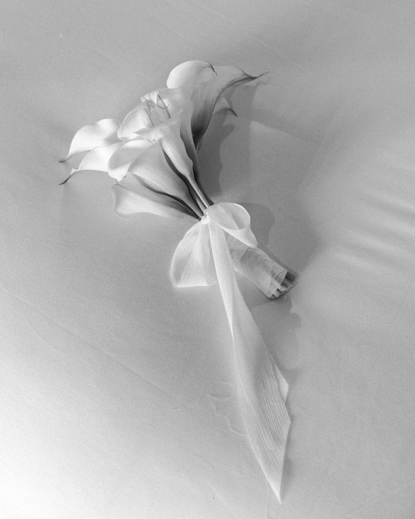 Romance in Puerto Rico | Bridal Inspiration with Bread Set Design, Bows and Handmade Stationary