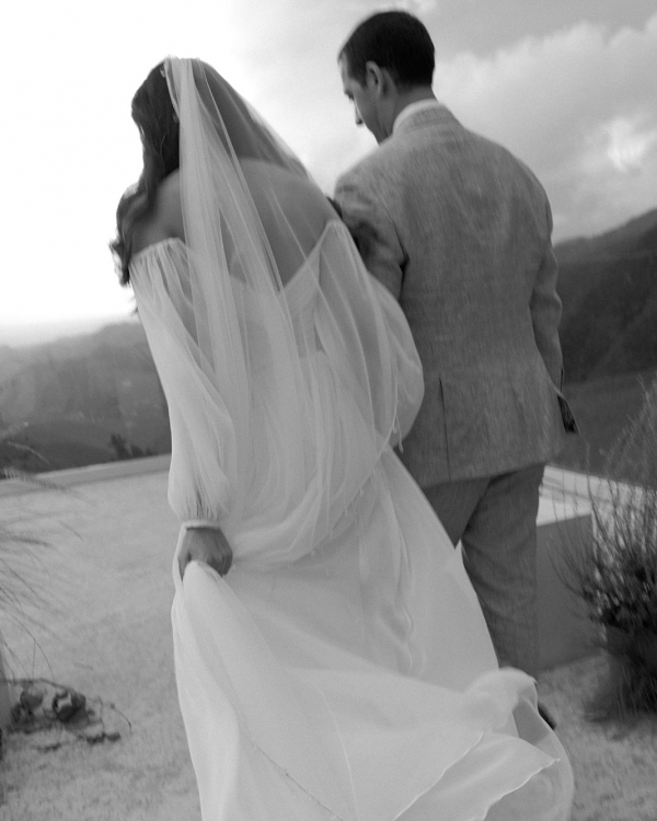 Romance in Puerto Rico | Bridal Inspiration with Bread Set Design, Bows and Handmade Stationary