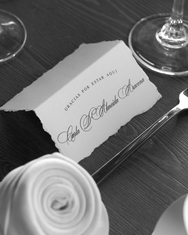 Romance in Puerto Rico | Bridal Inspiration with Bread Set Design, Bows and Handmade Stationary