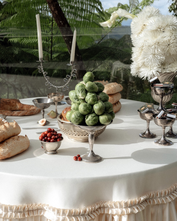 Romance in Puerto Rico | Bridal Inspiration with Bread Set Design, Bows and Handmade Stationary