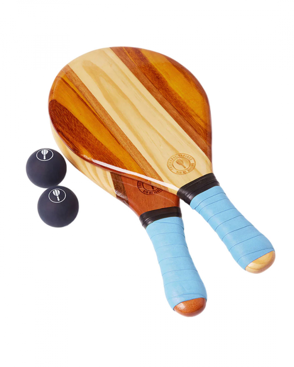 16 Stylish Items for a Perfect Beach Honeymoon | Honeymoon Packing List, Must-Haves | Beach Essentials