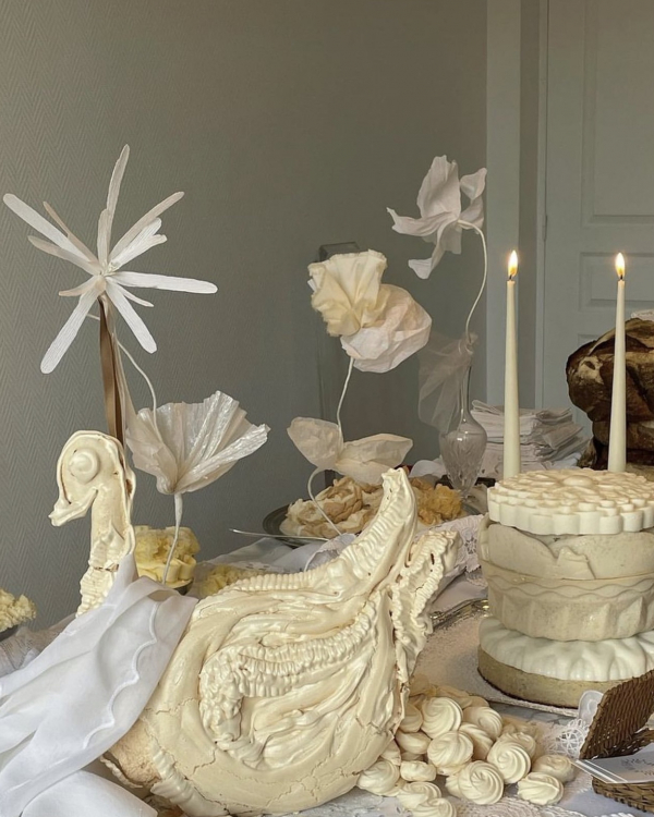 Unique Wedding Table Centerpieces Without Flowers | Creative Non Floral Wedding Decor Ideas