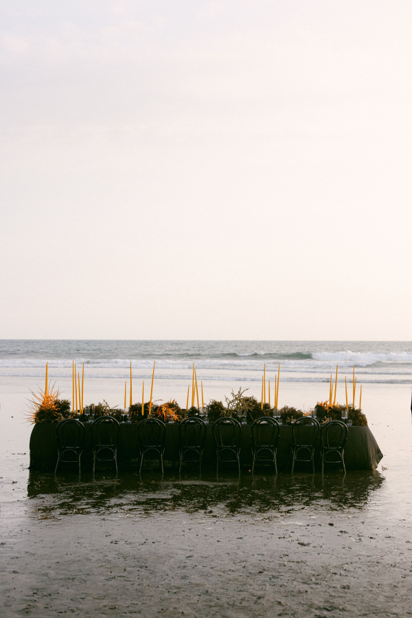 Bold & Intimate Bali Editorial | Spectacular Beachside Wedding Dinner Affair