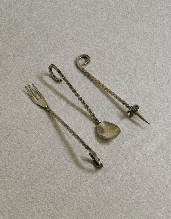 30 Best Artisanal Flatware | Handmade Silverware Set