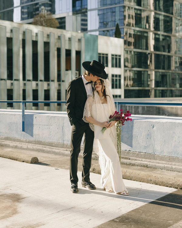 Vintage Wedding Photoshoot in Nashville | Urban Wedding Inspiration