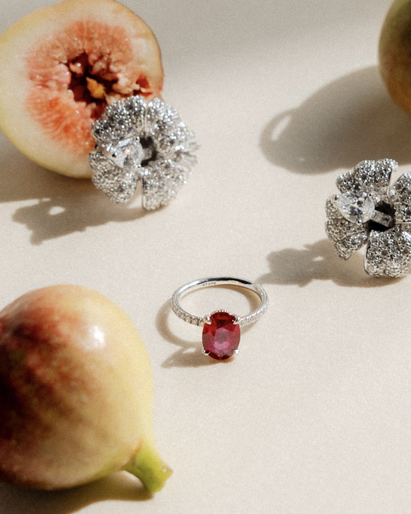 Romance in Puerto Rico | Bridal Inspiration with Bread Set Design, Bows and Handmade Stationary