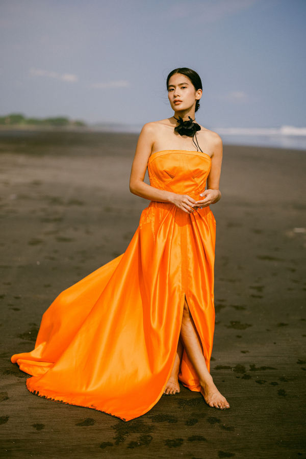 Bold & Intimate Bali Editorial | Spectacular Beachside Wedding Dinner Affair