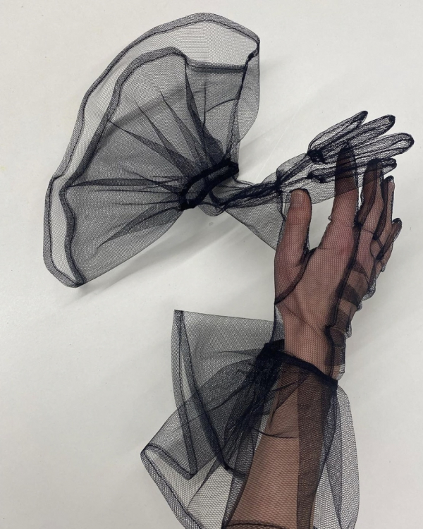 16 Best Wedding Gloves | Long Bridal Gloves | Sheer, Lace