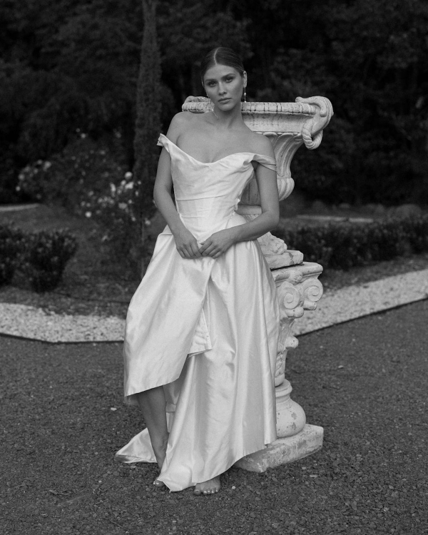 A Poetic Garden Estate Editorial | Timeless, Enduring Romance