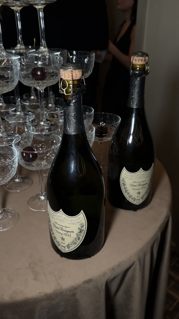 Content Creators Hype Gal