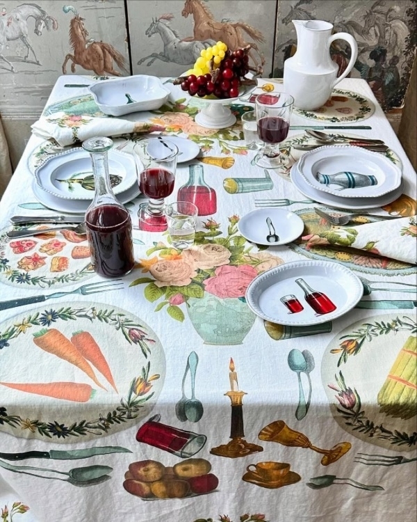 50 Bold & Breathtaking Maximalist Wedding Decor Ideas