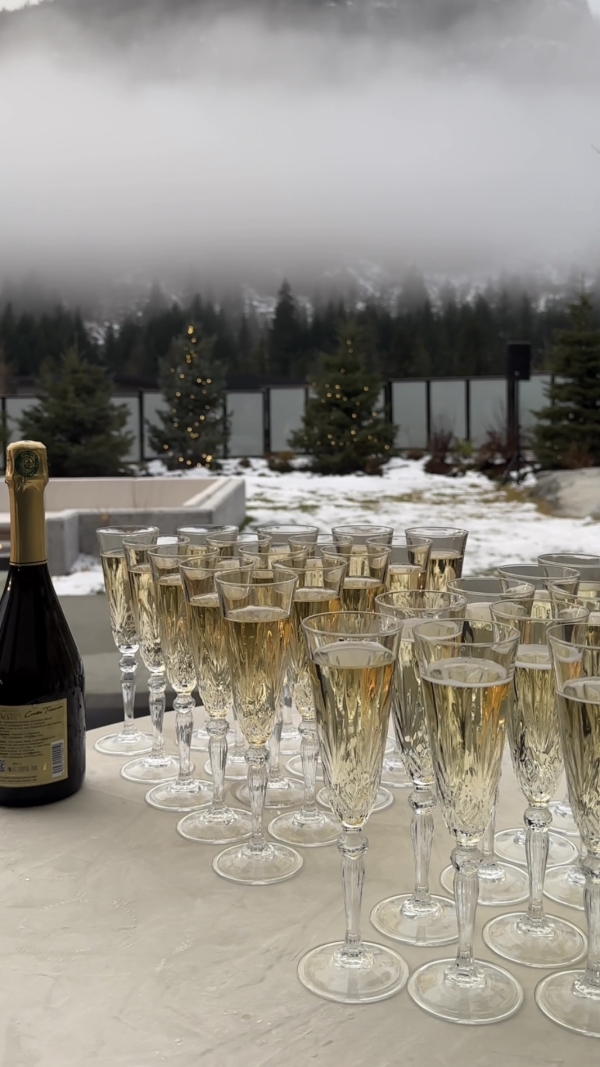 Content Creators Hype Gal