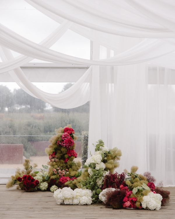 A Blush and Berry-Infused Wedding at a Luxurious Australian Estate