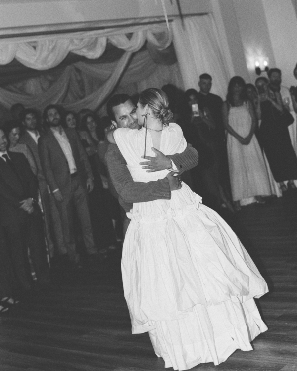 An Enchanting Lakeside Wedding in Canada