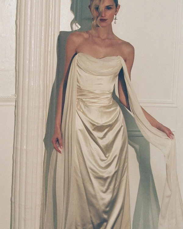 30 Chic Bridal Dresses Perfect for an Italian Wedding — photo 1