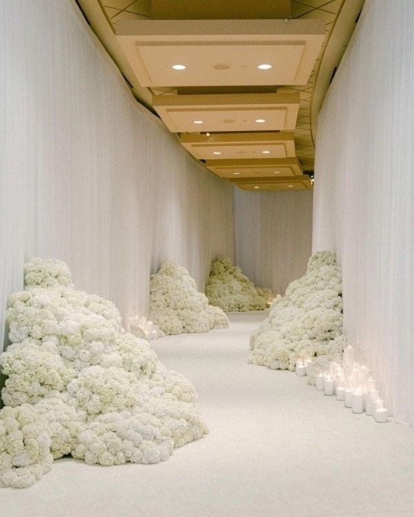 10 Major Wedding Floral Trends for Spring & Summer 2025