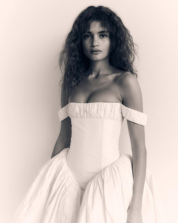 20 Ethereal & Romantic Bridal Hairstyles