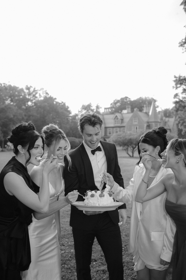 Photographers Jennifer Moher