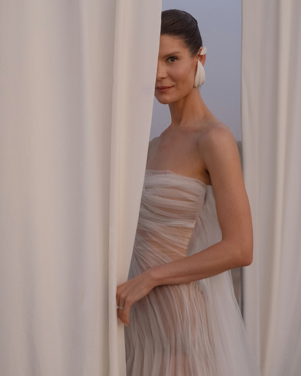 An Ethereal & Otherworldly Wedding in the Arabian Desert