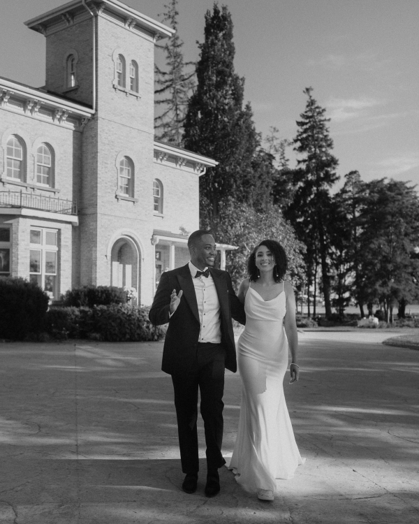 Photographers Jennifer Moher