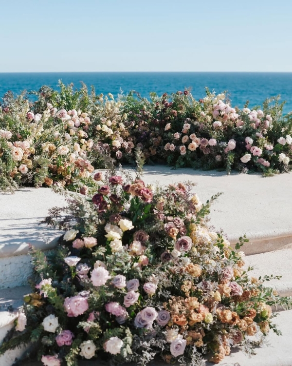 Wedding Florist in the USA | Wedding Decorators, Flower Arrangements in America | Bouquet For Bride