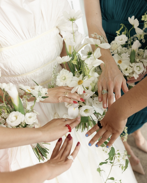 An Enchanting Lakeside Wedding in Canada