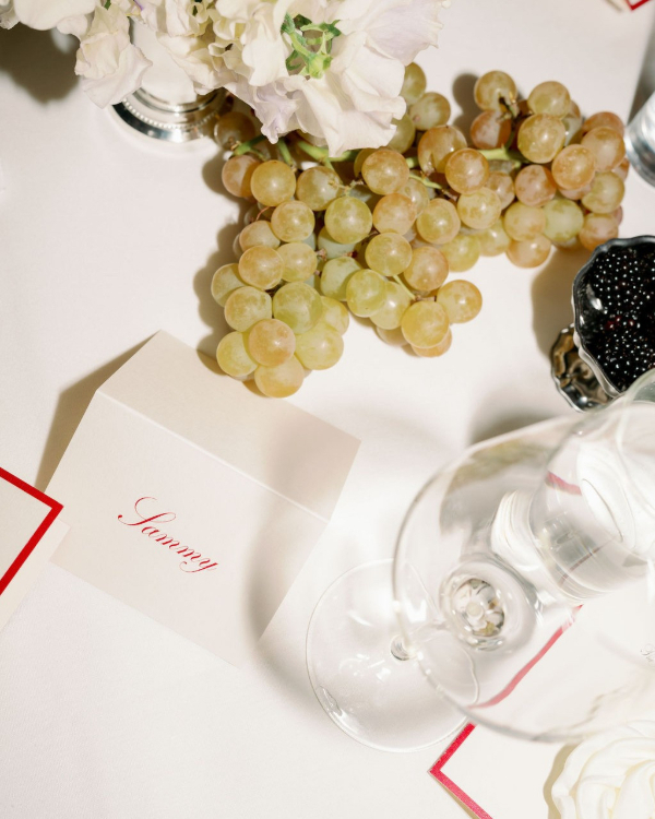 40 Place Setting Trends for 2025 to Transform Your Wedding Table