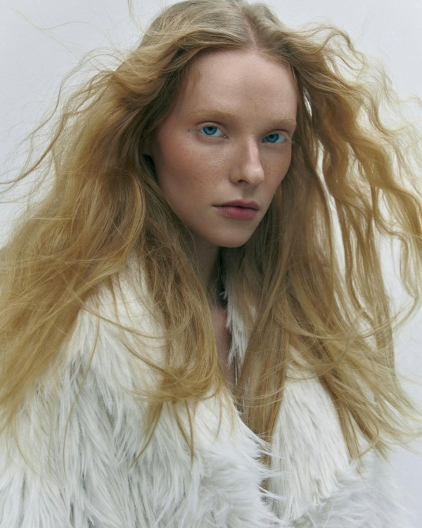 20 Ethereal & Romantic Bridal Hairstyles