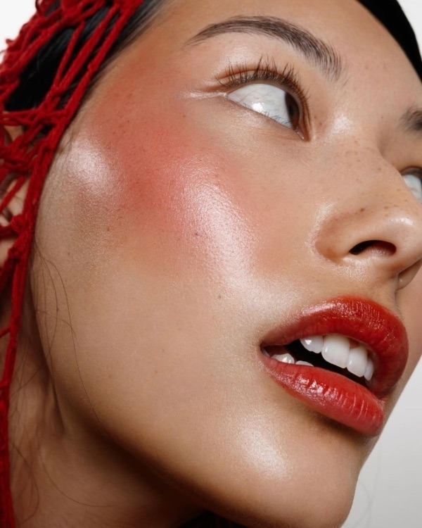 5 Stunning Melt-Proof Bridal Makeup Ideas for a Summer 2025 Wedding