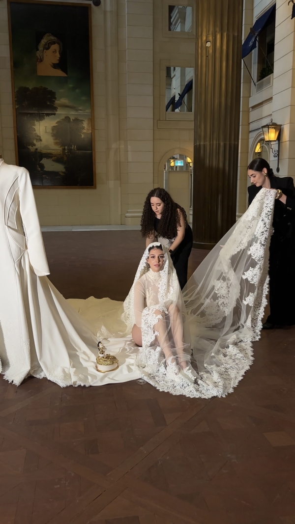 Content Creators Hype Gal