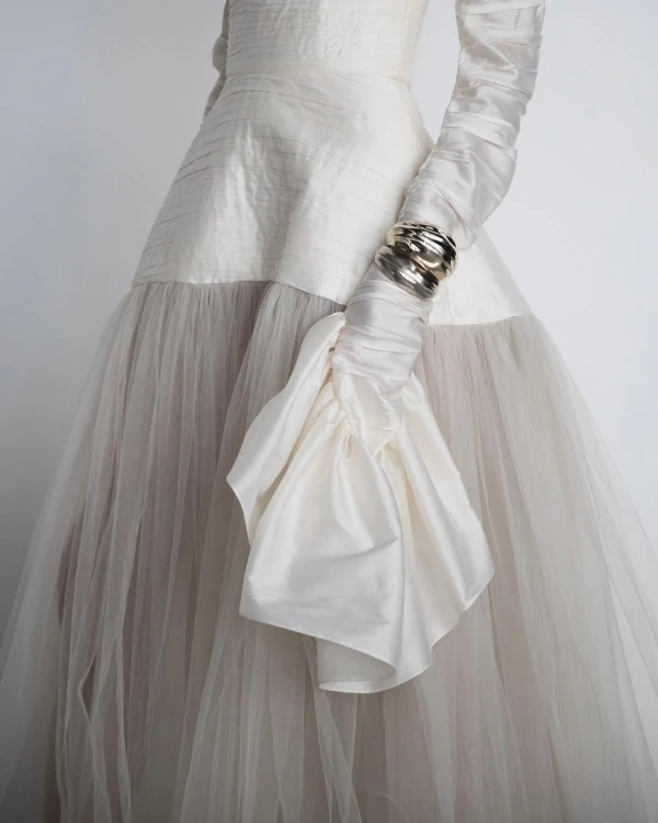 22 Trendy Statement Cuff Bracelets to Instantly Upgrade Your Wedding Look — photo 1