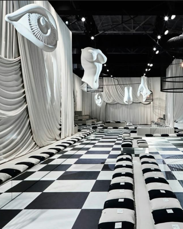 40 Surrealist Decor Ideas to Create a Dreamlike Celebration