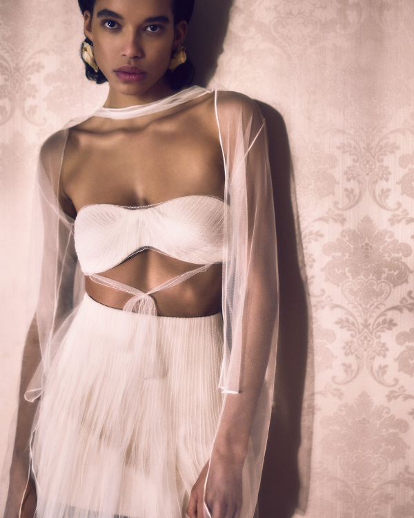 40 Chic Veil Alternatives: Trendy Bridal Accessories for a Modern Look