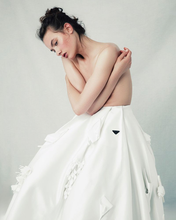 20 Ethereal & Romantic Bridal Hairstyles