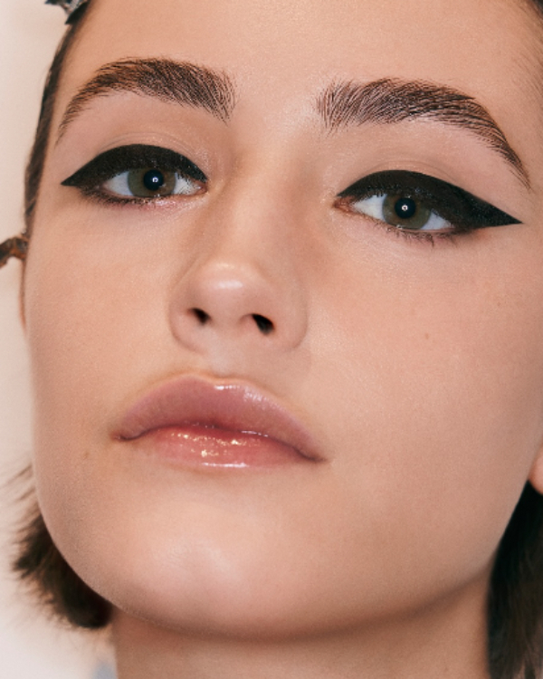 The Ultimate Guide to Bridal Makeup Using Color Analysis