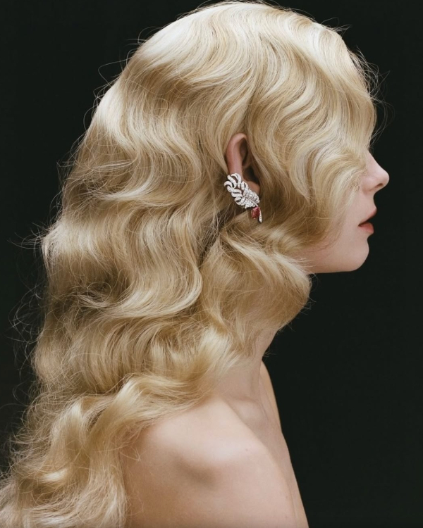 20 Ethereal & Romantic Bridal Hairstyles