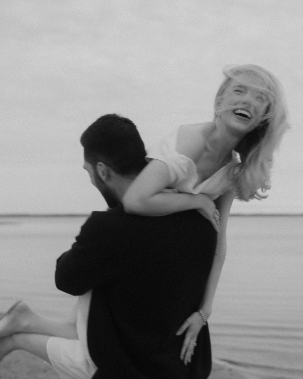 Photographers Jennifer Moher