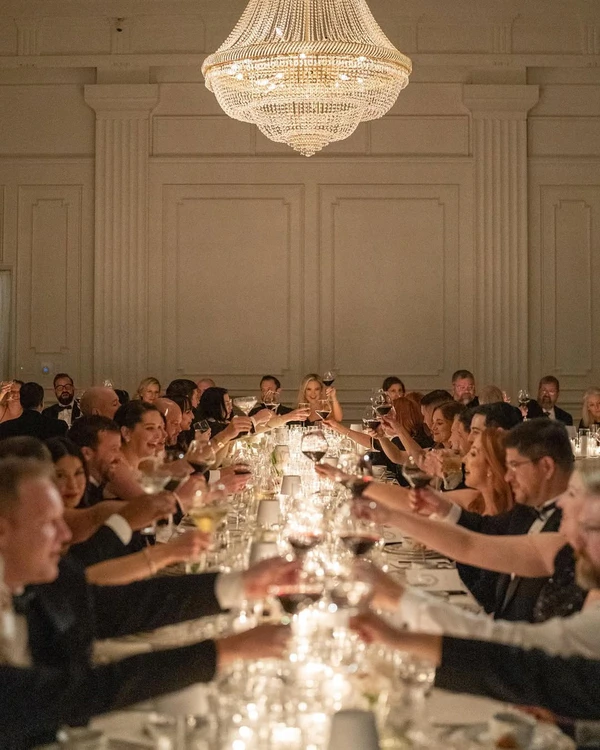 What to Expect When Working with a Luxury Wedding Planner — photo 1
