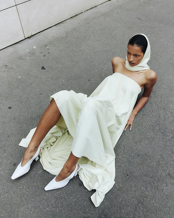 40 Chic Veil Alternatives: Trendy Bridal Accessories for a Modern Look