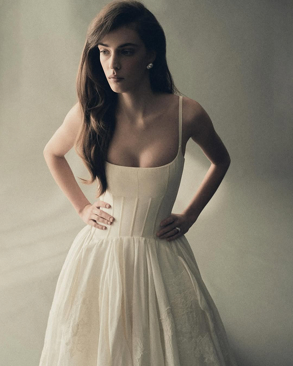 20 Ethereal & Romantic Bridal Hairstyles