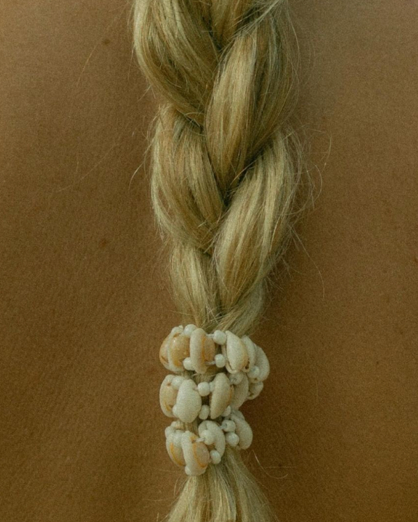 Humidity-Proof Wedding Hairstyles: 6 Styles & Step-by-Step Guides