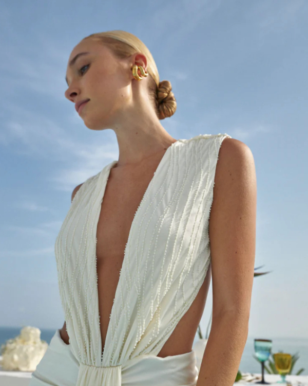 Humidity-Proof Wedding Hairstyles: 6 Styles & Step-by-Step Guides