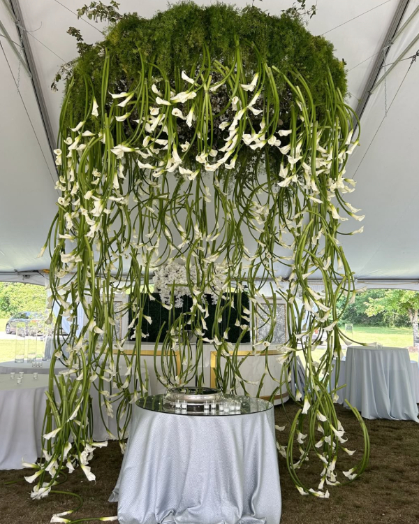 50 Bold & Breathtaking Maximalist Wedding Decor Ideas