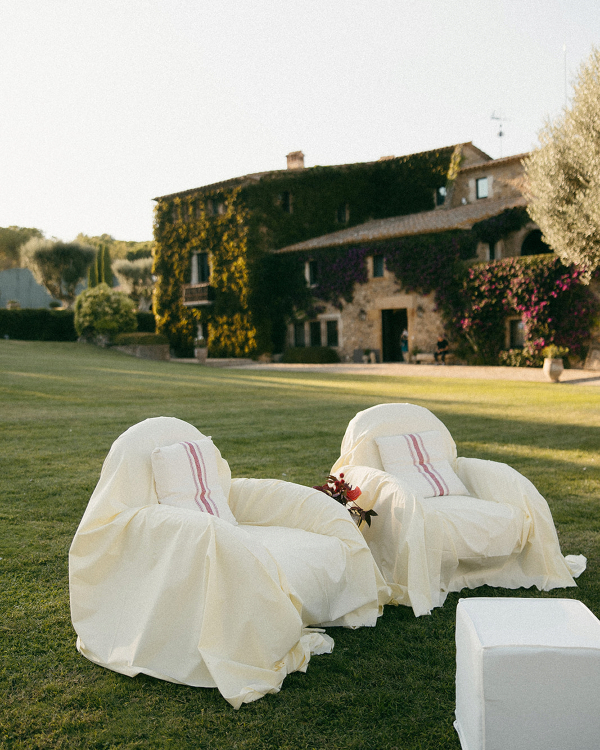 A Bold Cherry Red Wedding Amongst a Spanish Garden Villa