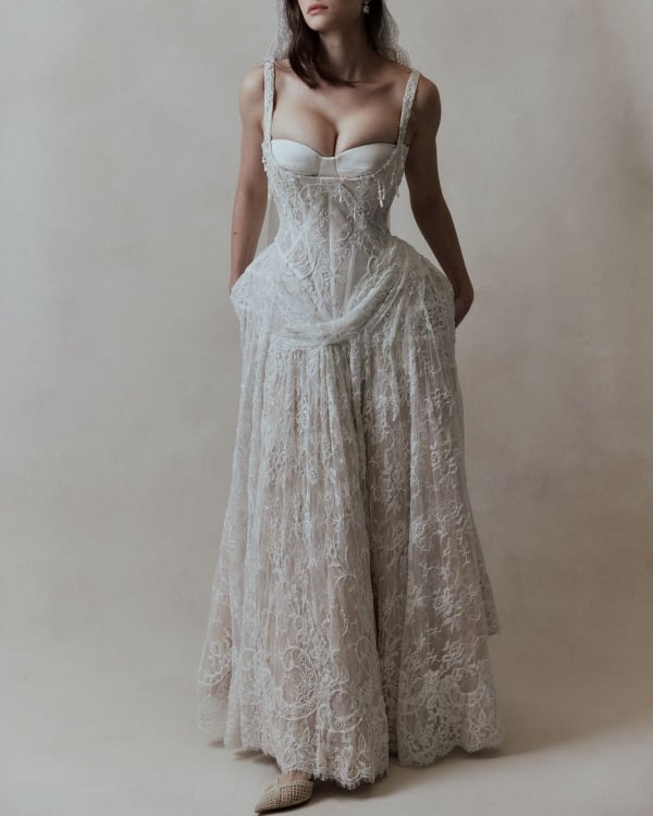 20 Textural Bridal Dresses We're Crushing On