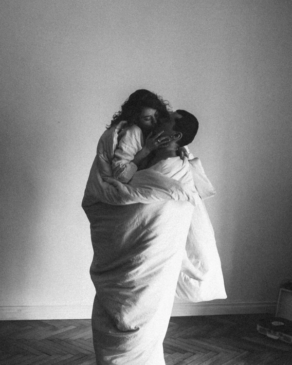 Is the Wedding Night Still About Sex? A Modern Look at Intimacy After the Celebration — photo 1