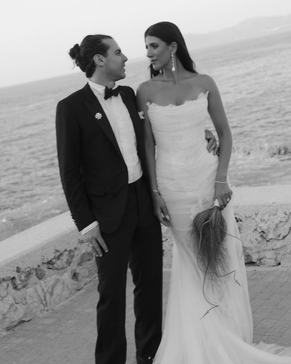 A Four-Day Fuchsia-Filled Seaside Wedding in Crete — photo 2